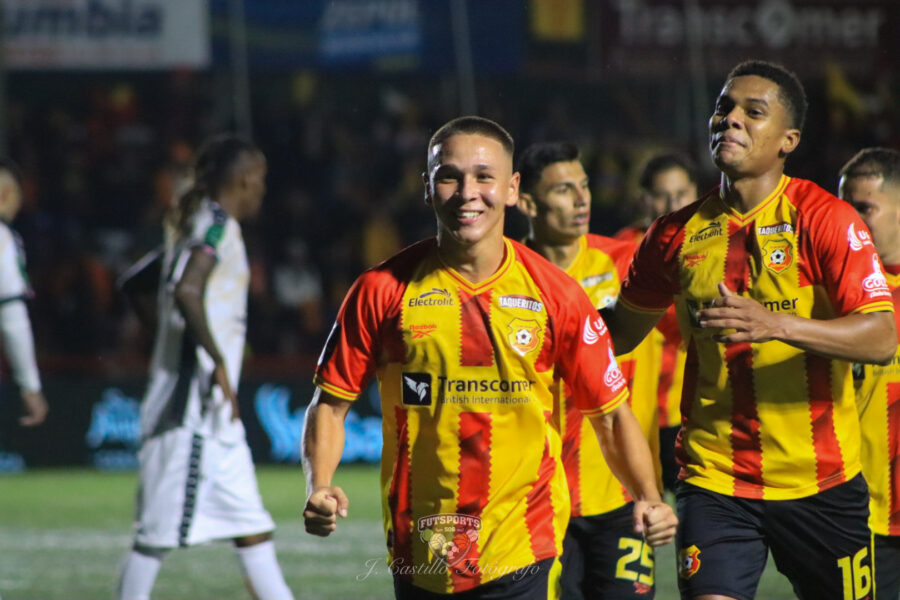 UNAFUT le da la victoria a Herediano por alineación indebida de Puntarenas FC