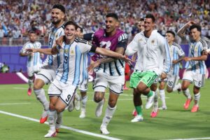 Argentina Avanza a Semifinales Tras Vencer a Suiza