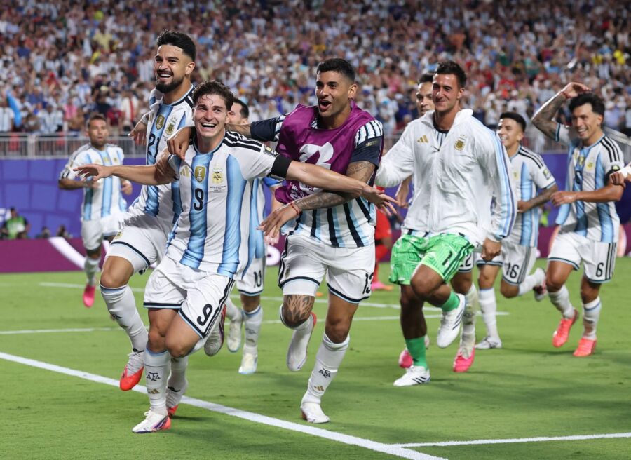 Argentina Avanza a Semifinales Tras Vencer a Suiza