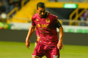 Mariano Torres del Deportivo Saprissa recibe dos partidos de suspensión.