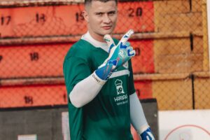 ¡OFICIAL! Johnny Álvarez deja Sporting FC