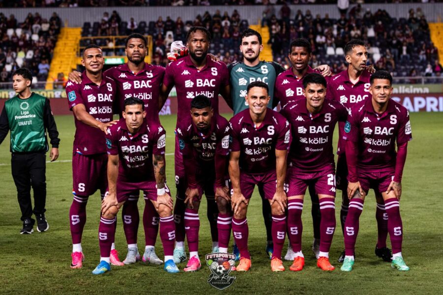 Saprissa aplasta a Sporting con una goleada histórica en la Cueva